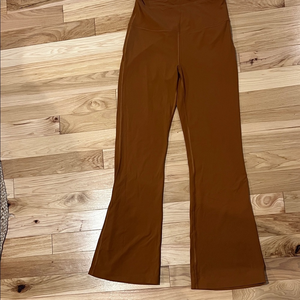 High-Waist Flared Women's Pants in Butternut
